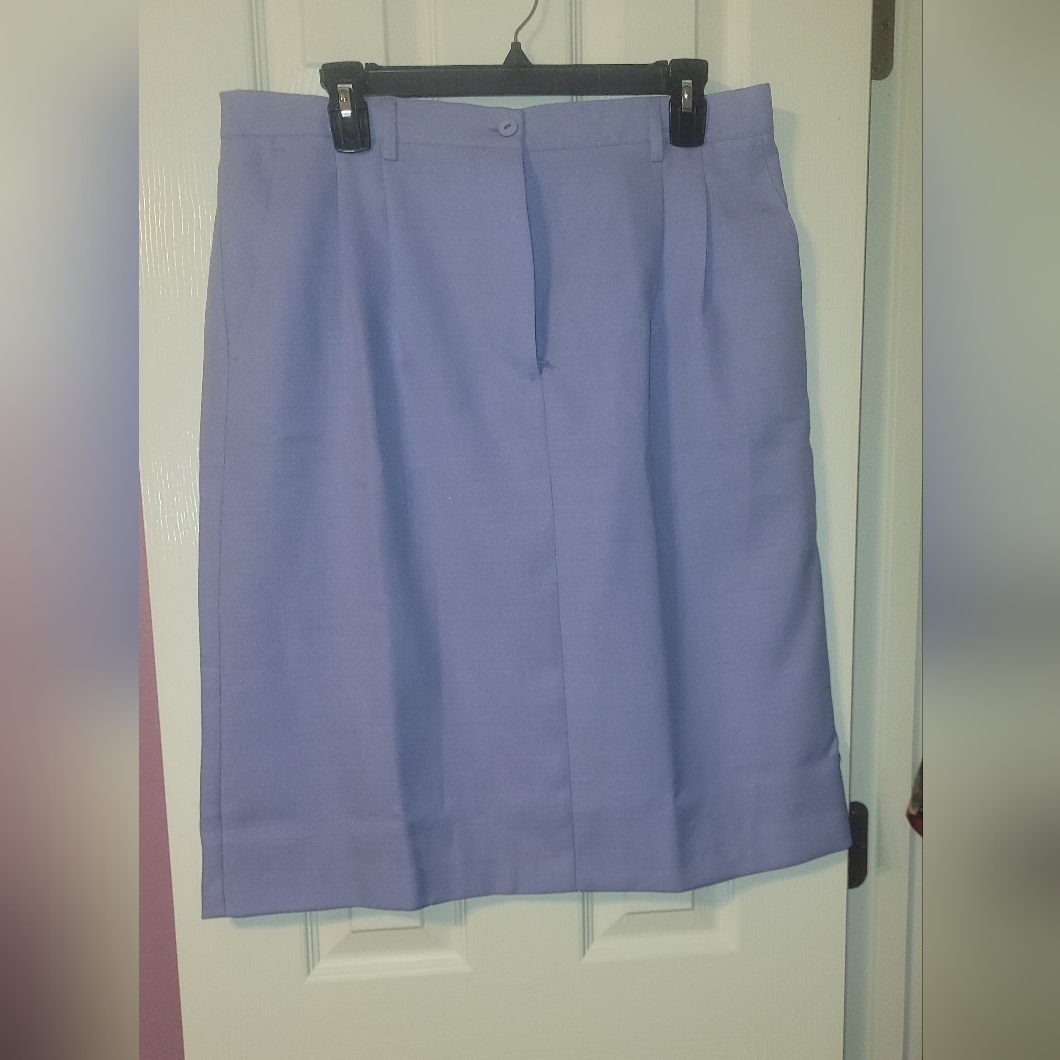 571 Vicki Wayne Brand Skirt